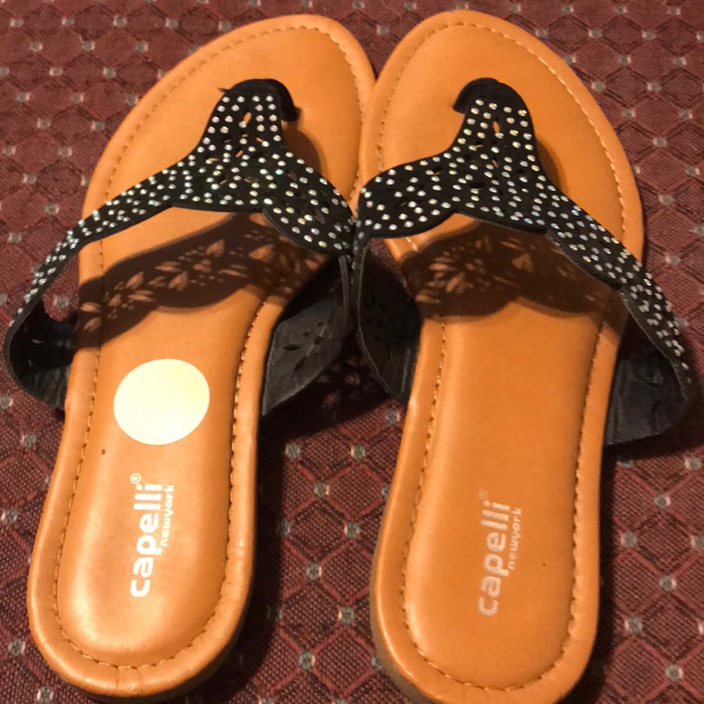 Cute sandals!